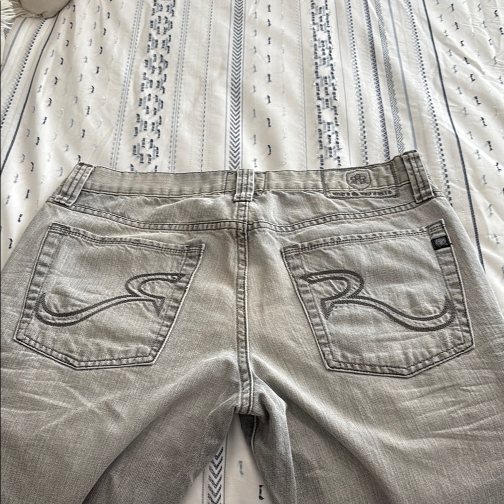Men's Gray Rock & Republic Jeans - Picture 10 of 14